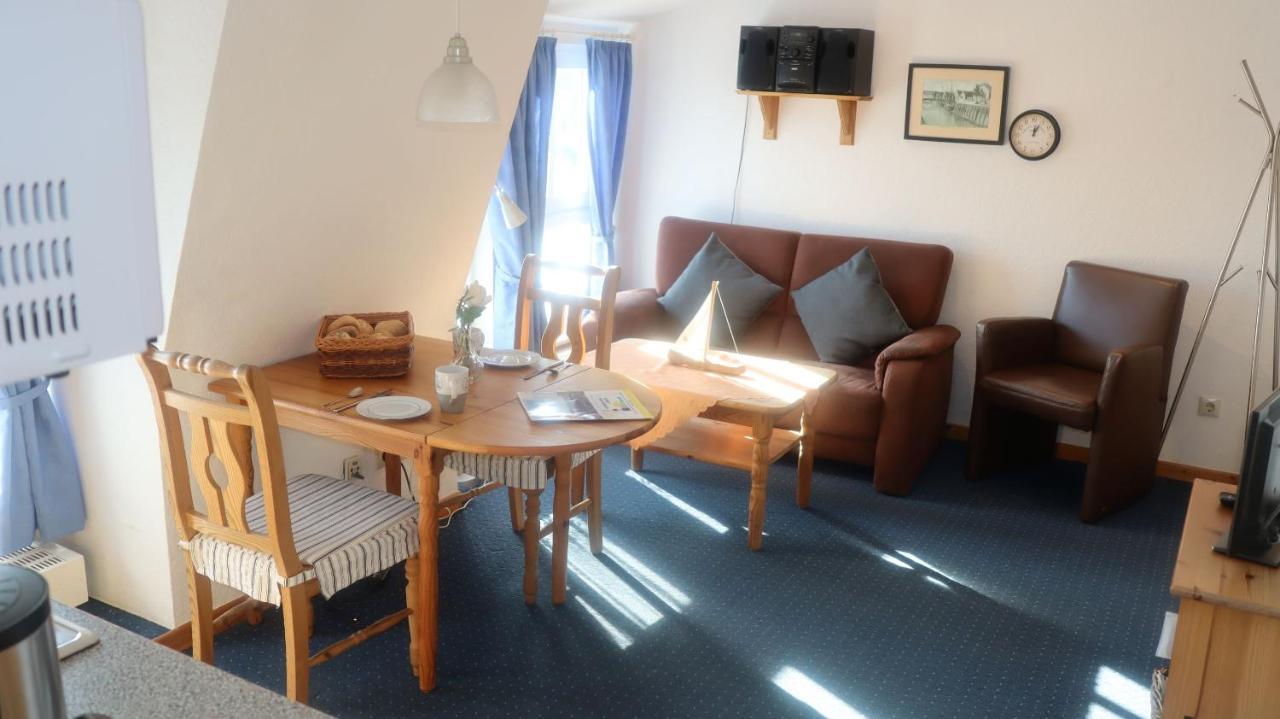 Ferienwohnung " Lee " Neuharlingersiel Bagian luar foto